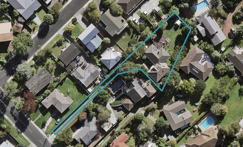 77 Hillcrest Avenue, Hillcrest, Auckland - Carousel 1
