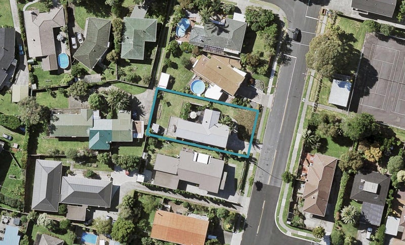 38 Glenmore Road, Sunnyhills, Auckland - Carousel 1