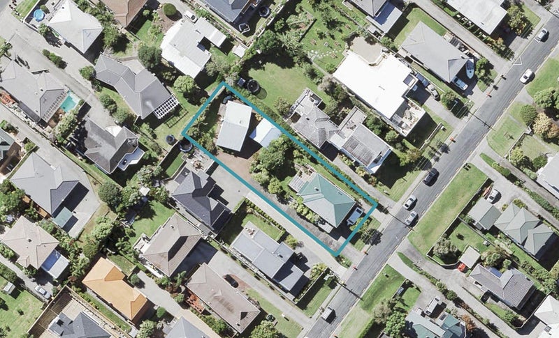 1/17 Kiteroa Terrace, Rothesay Bay, Auckland - Carousel 1