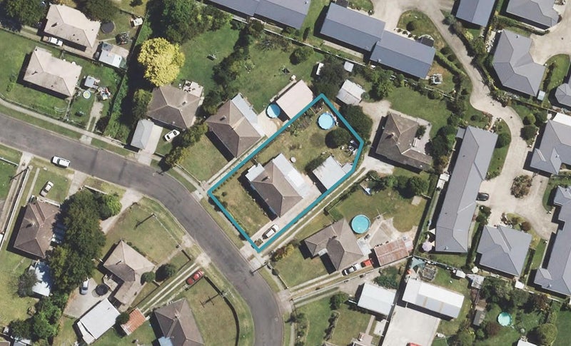 7 Churchill Crescent, Te Hapara, Gisborne - Carousel 1