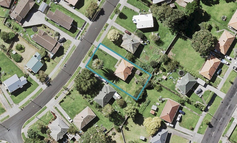 92 Leybourne Circle, Glen Innes, Auckland - Carousel 1