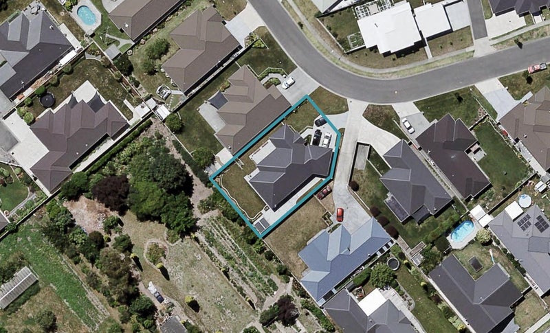 11 Beamish Street, Frimley, Hastings - Carousel 1