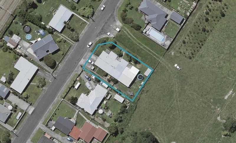 16A Buckley Grove, Paraparaumu, Paraparaumu - Carousel 1