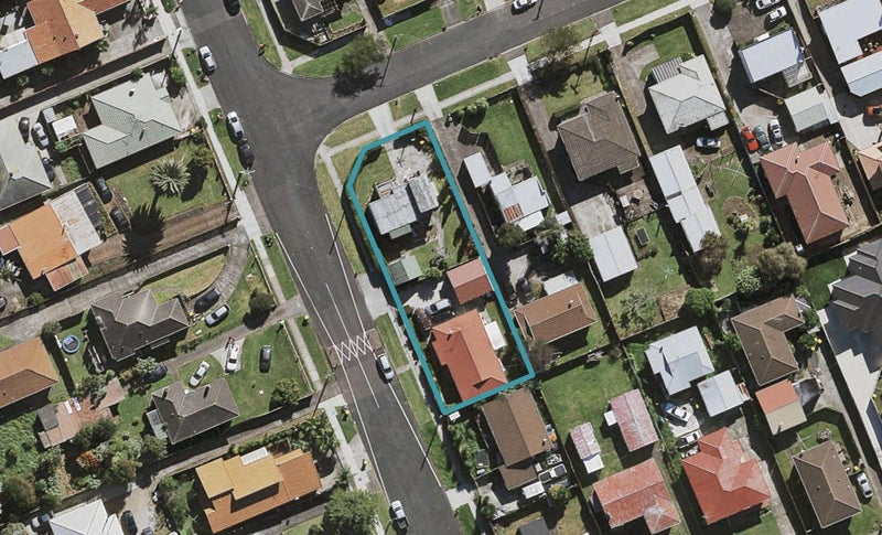 2/42 Clendon Avenue, Papatoetoe, Manukau - Carousel 1