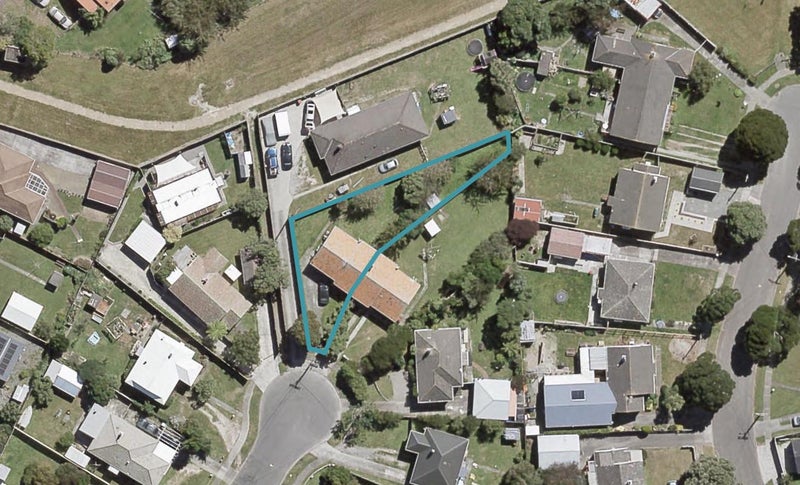 10 Norris Grove, Taita, Lower Hutt - Carousel 1