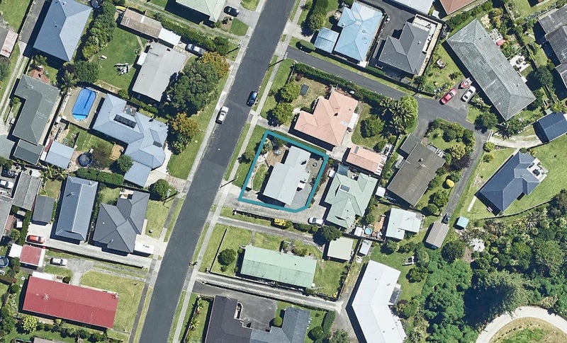 92A Ridge Street, Otumoetai, Tauranga - Carousel 1