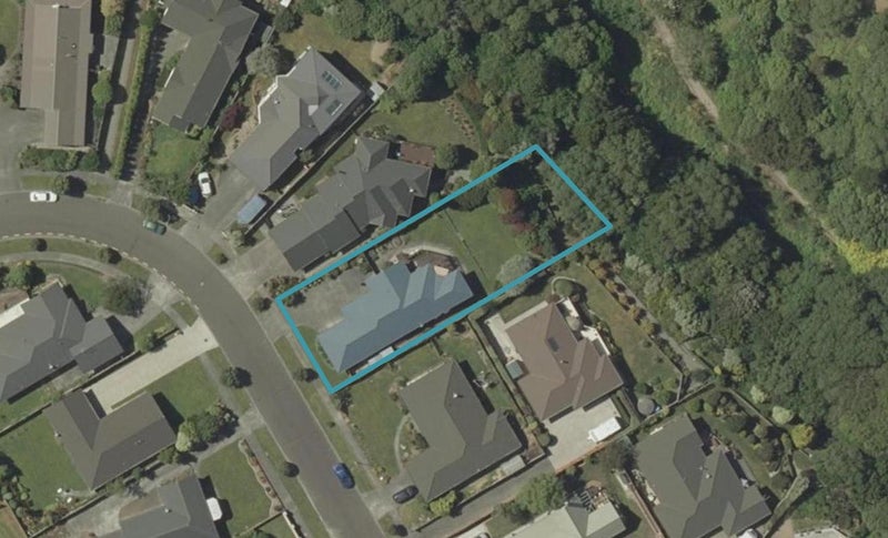9 Greenwood Place, Fitzherbert, Palmerston North - Carousel 1