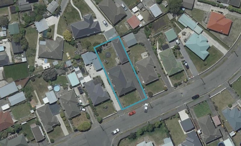 31 Vancouver Crescent, Wainoni, Christchurch - Carousel 1