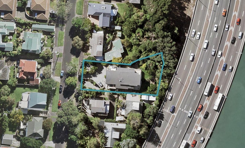 1/31 Princes Street, Northcote Point, Auckland - Carousel 1