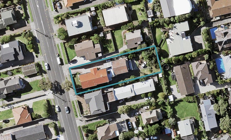 1/126 Bucklands Beach Road, Bucklands Beach, Auckland - Carousel 1