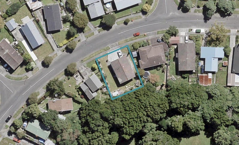 26 Larchmont Grove, Totara Park, Upper Hutt - Carousel 1