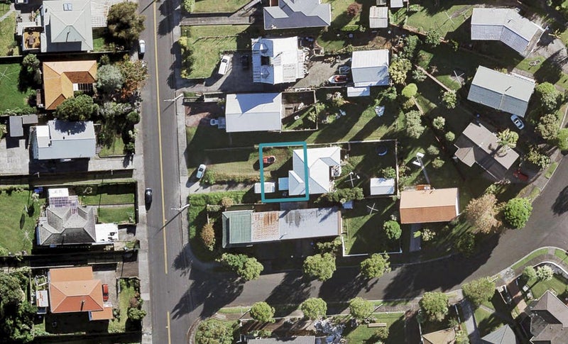 110B Whitney Street, New Windsor, Auckland - Carousel 1