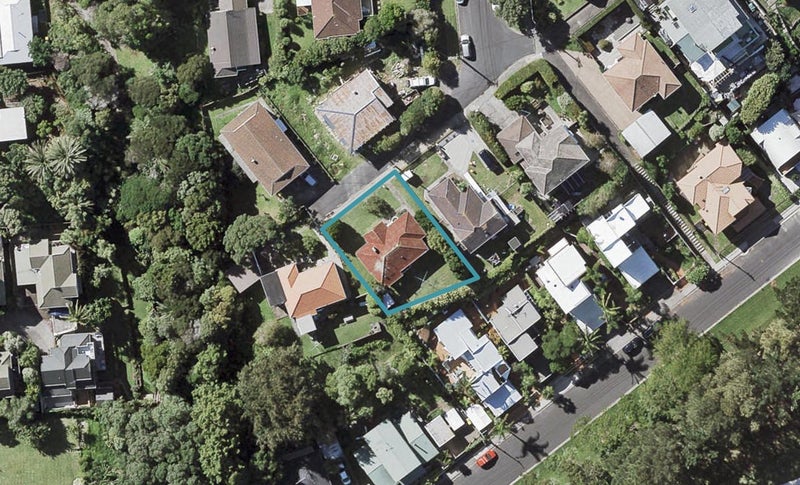 34 Niccol Avenue, Narrow Neck, Auckland - Carousel 1