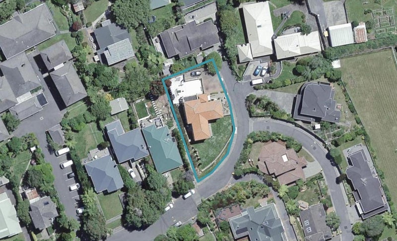 27 Blakey Avenue, Karori, Wellington - Carousel 1