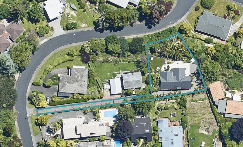 9 Tupara Crescent, Kawaha Point, Rotorua - Carousel 1