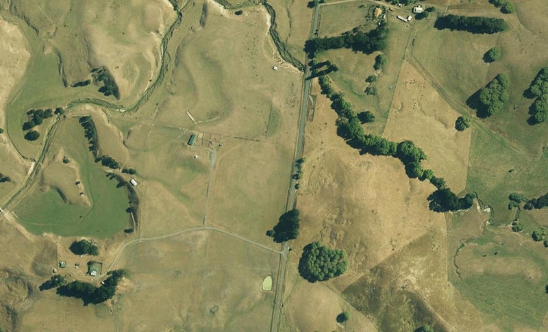 2528 Kahuranaki Road - Carousel 1