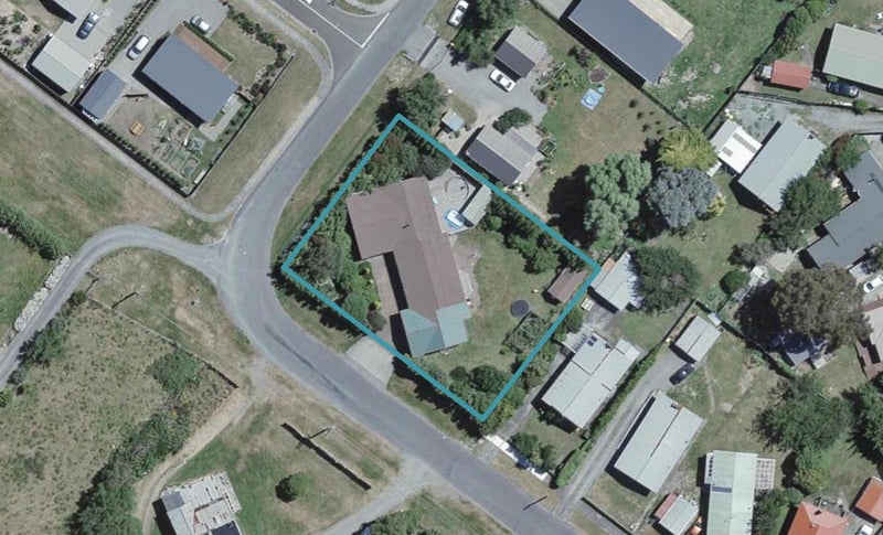 59 Woodward Street East, Featherston - Carousel 1