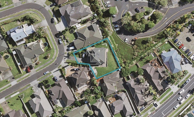 38 Norman Close, The Gardens, Auckland - Carousel 1