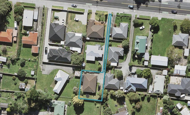64A Pomaria Road, Henderson, Auckland - Carousel 1