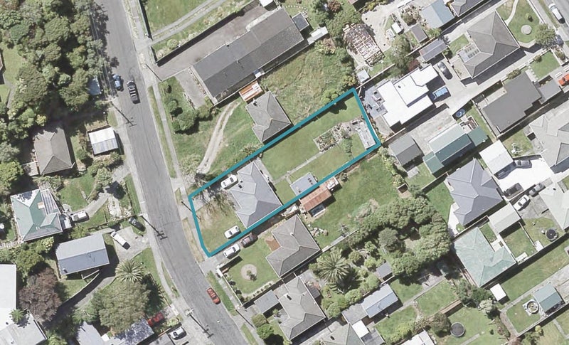 17 Bledisloe Crescent, Wainuiomata, Lower Hutt - Carousel 1