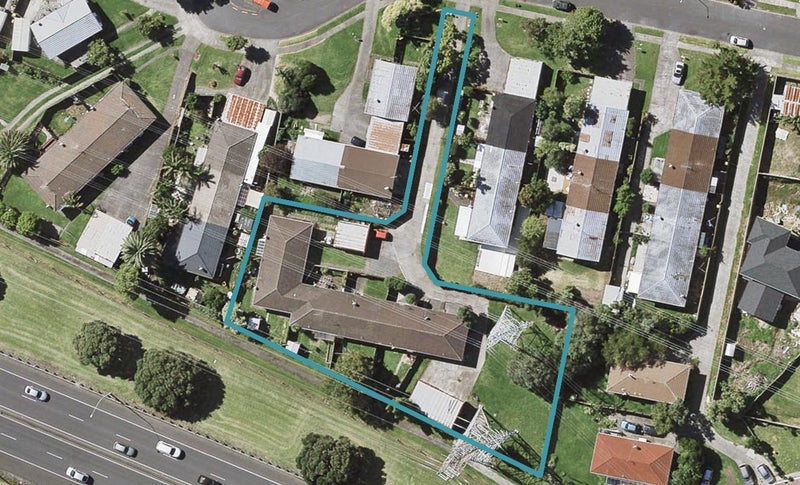 6/40 Latham Avenue, Pakuranga, Auckland - Carousel 1