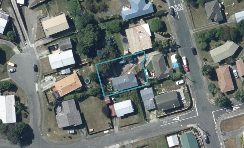 53 Ngatitoa Street, Takapuwahia, Porirua - Carousel 1