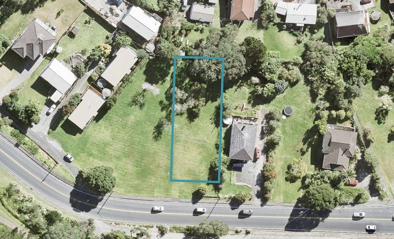 496 Whangaparaoa Road, Stanmore Bay, Whangaparāoa - Carousel 1