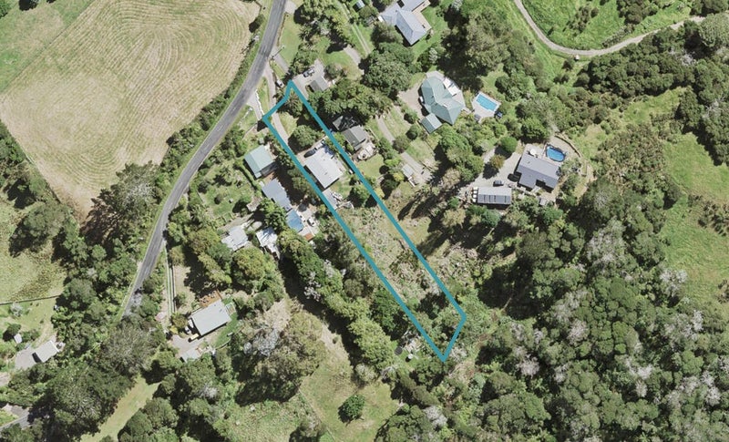 72 Christian Road, Swanson, Auckland - Carousel 1