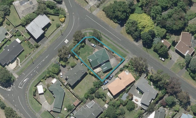 74 Parkes Avenue, Saint Johns Hill, Whanganui - Carousel 1