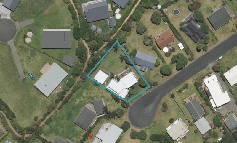 14 Aspden Place, Matapouri, Whangārei - Carousel 1