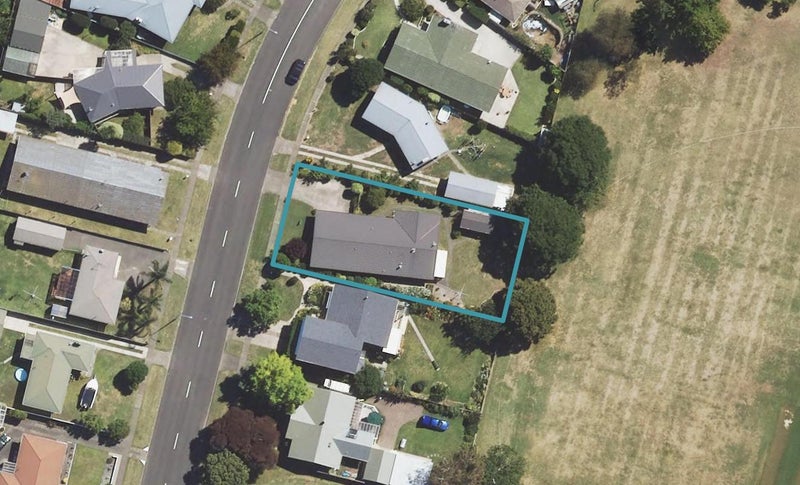 1050 Aberdeen Road, Te Hapara, Gisborne - Carousel 1