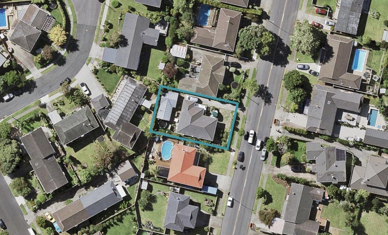 58 Glenmore Road, Sunnyhills, Auckland - Carousel 1