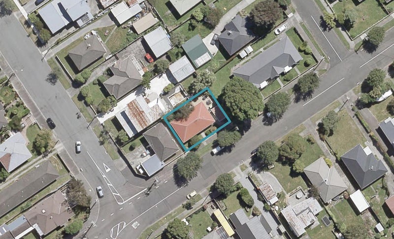 10 Ararino Street, Trentham, Upper Hutt - Carousel 1