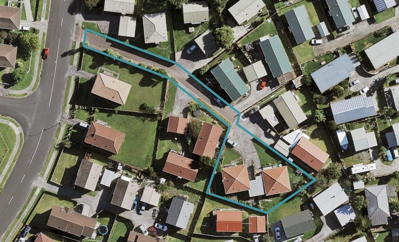 39 Maplesden Drive, Clendon Park, Auckland - Carousel 1