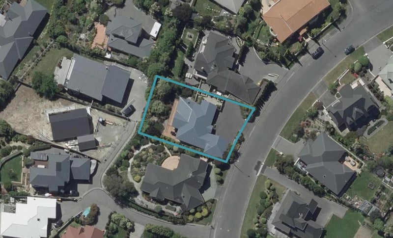 18 Highcrest Heights, Westmorland, Christchurch - Carousel 1