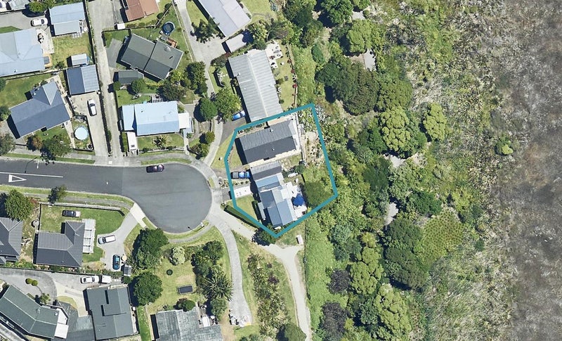 12 Novella Place, Brookfield, Tauranga - Carousel 1