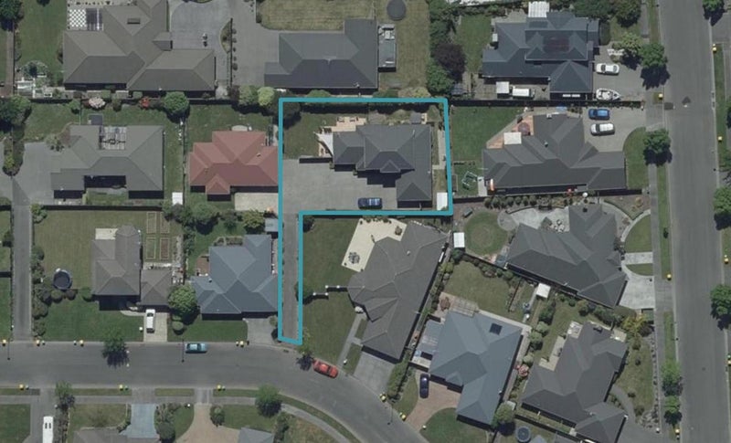 8 Montego Close, Shirley, Christchurch - Carousel 1