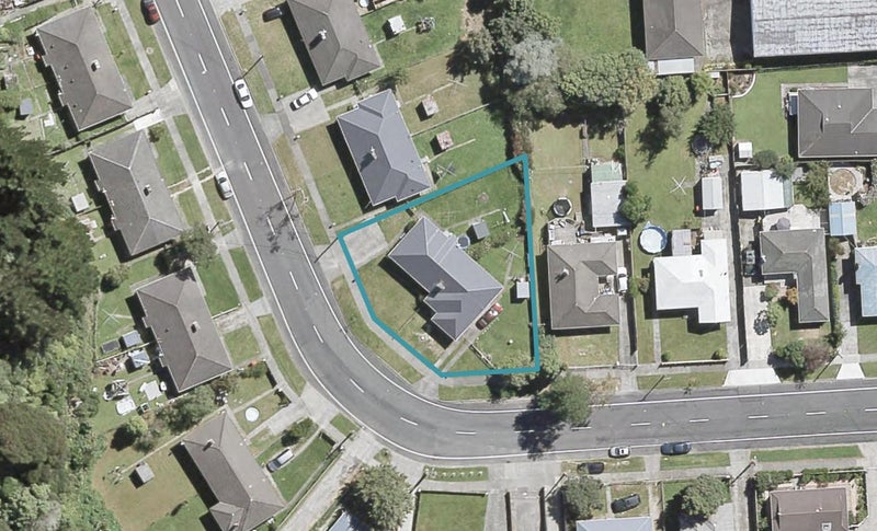 373 George Street, Stokes Valley, Lower Hutt - Carousel 1