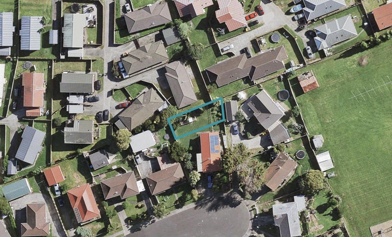 12D Massine Place, Randwick Park, Auckland - Carousel 1