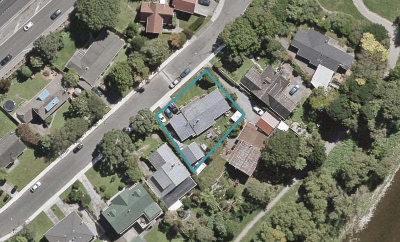 90 Owen Street, Belmont, Lower Hutt - Carousel 1