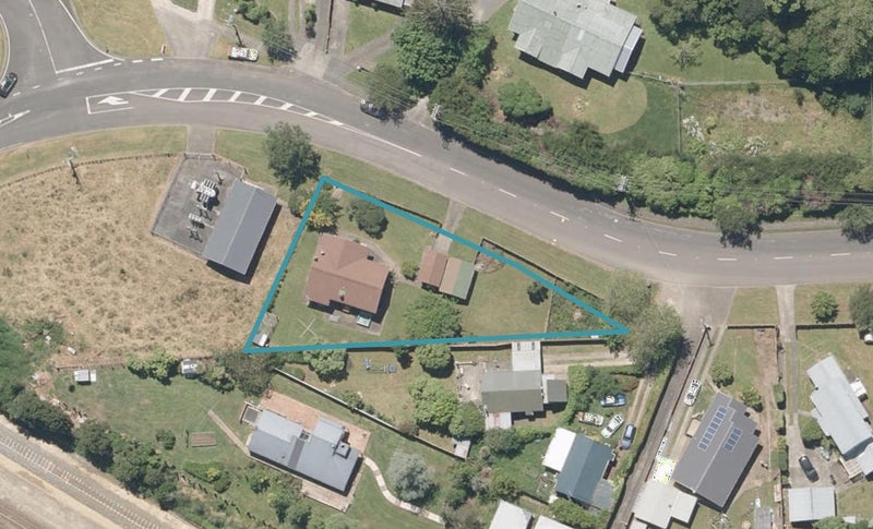 182 No 3 Line, Whanganui East, Whanganui - Carousel 1