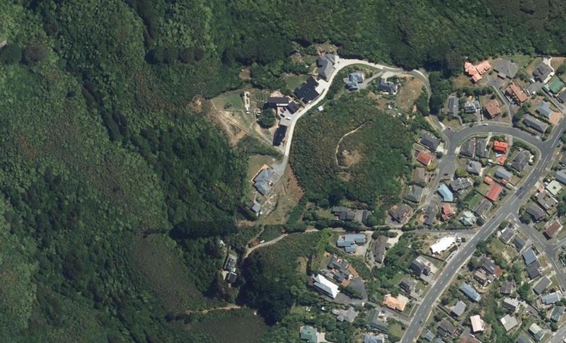 4/15 Karearea Lane, Maungaraki, Lower Hutt - Carousel 1