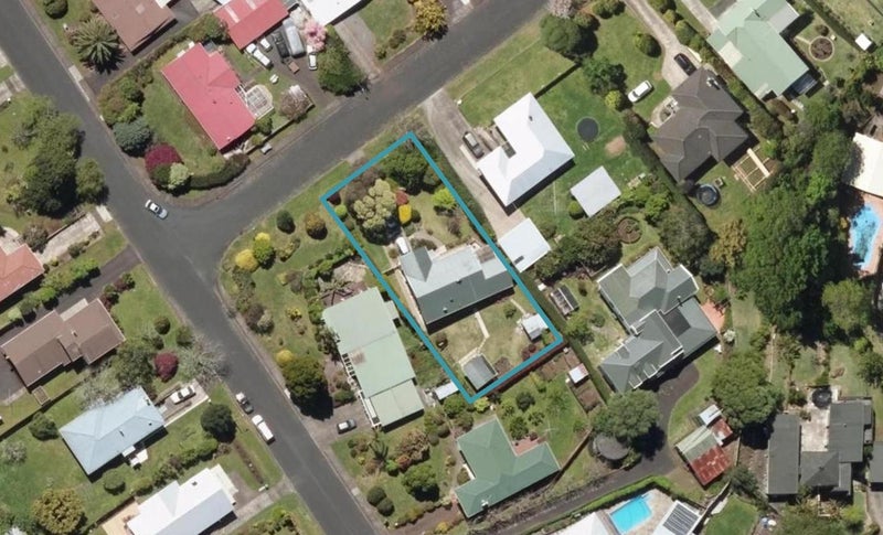 2 Clarkson Crescent, Maunu, Whangarei - Carousel 1