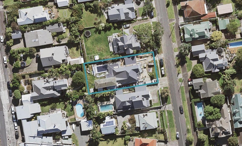 36 Richmond Avenue, Northcote Point, Auckland - Carousel 1