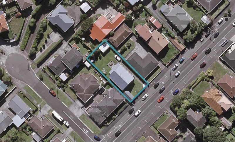 78 Tukapa Street, Westown, New Plymouth - Carousel 1