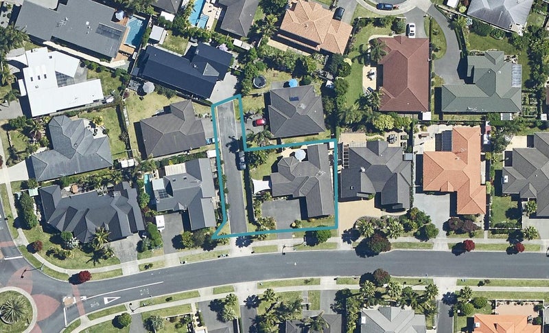 16 Santa Cruz Drive, Papamoa Beach, Papamoa - Carousel 1