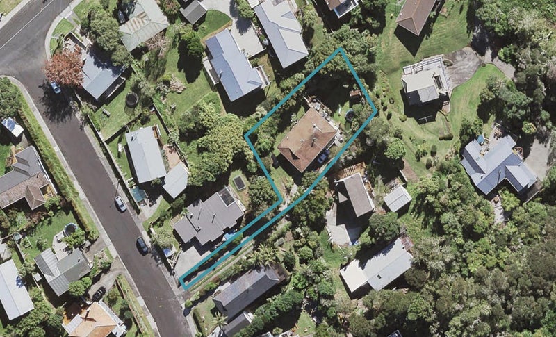 6 West Glade Crescent, Birkenhead, Auckland - Carousel 1