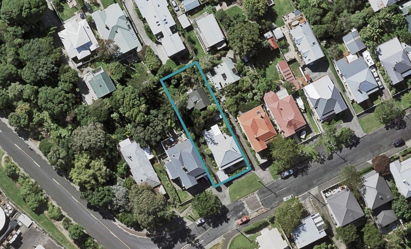 2/52 Mozeley Avenue, Devonport, Auckland - Carousel 1