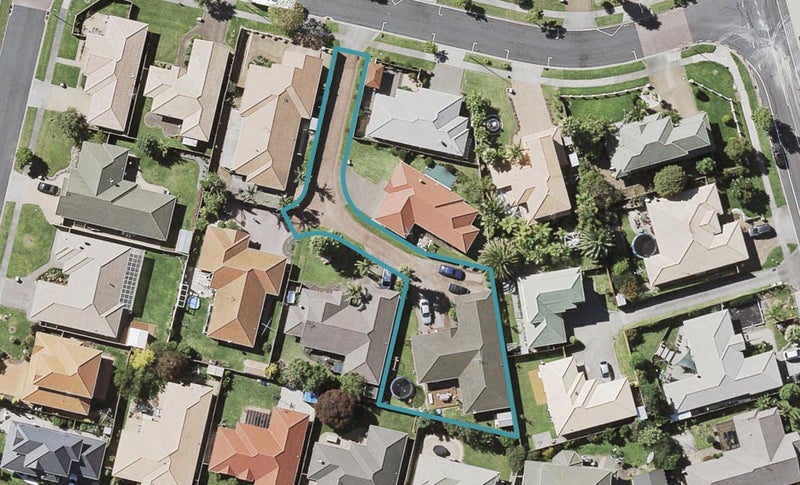 8 Corta Bella Place, Golflands, Auckland - Carousel 1