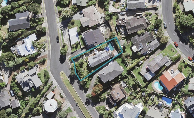 15 Brigantine Drive, Beach Haven, Auckland - Carousel 1